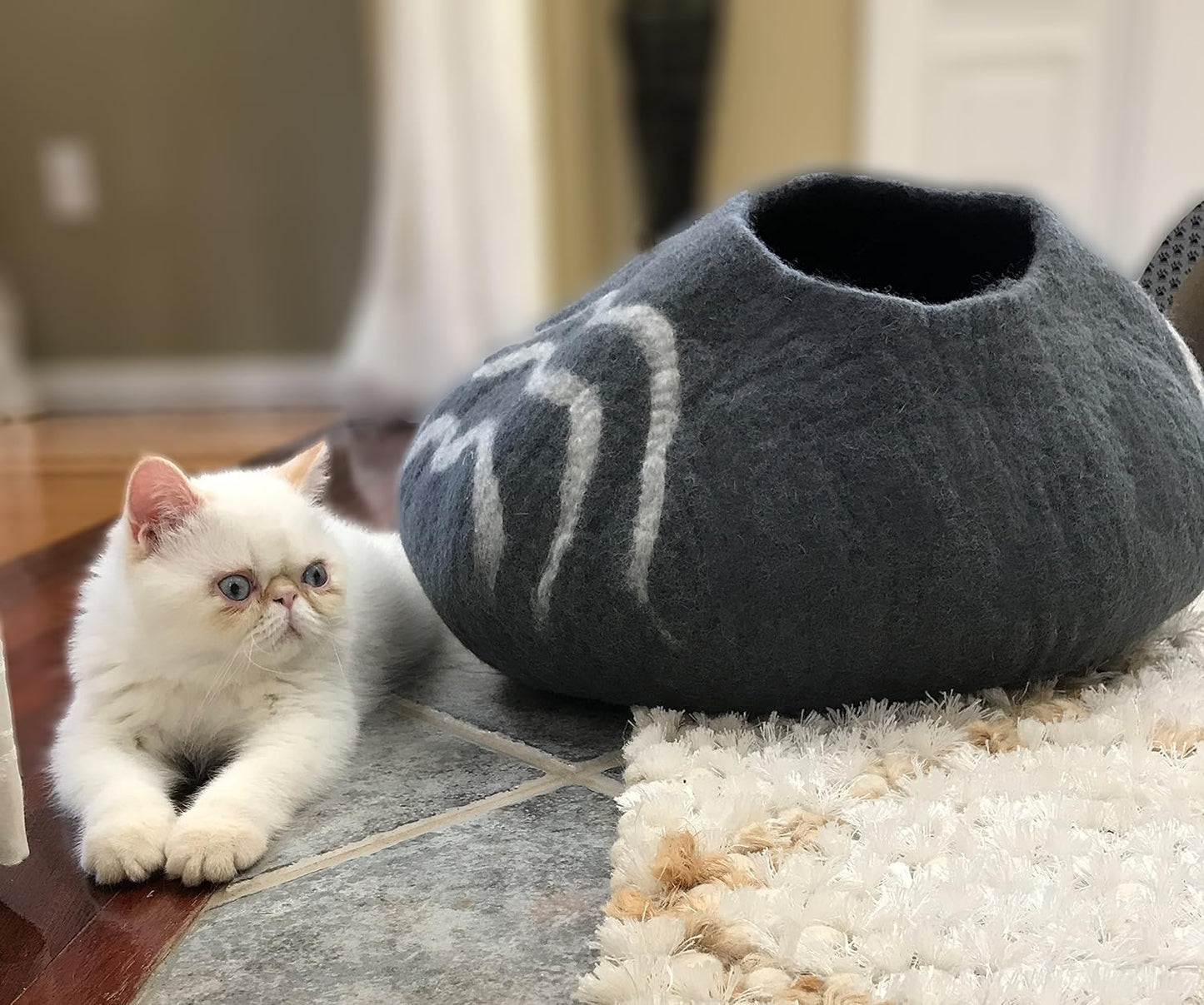 100% Natural Wool Cat Cave Bed